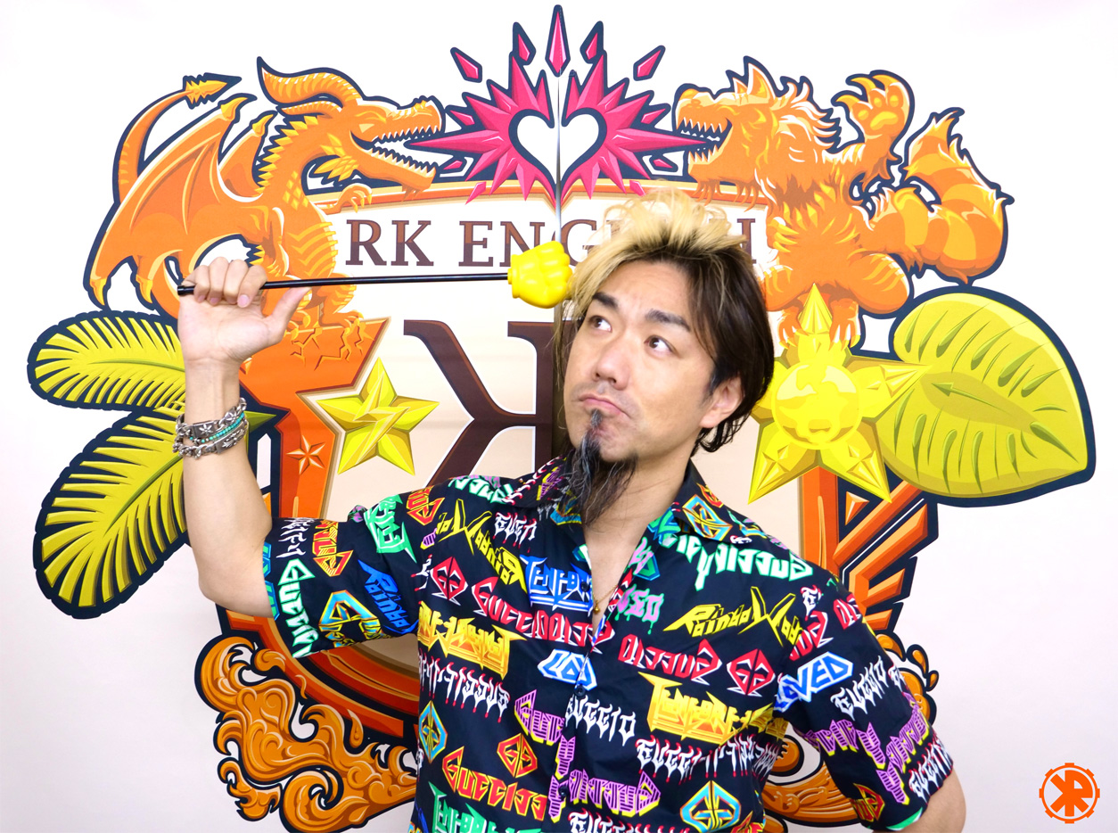 リチャード川口 RK ENGLISH by Richard Kawaguchi リチャード 川口 カナダ バンクーバー発 バイリンガル講師陣による日本人のためのネイティブ英語 発音 リスニング 単語 表現 構文 英語脳 TOEIC 英会話 教育 学習 学校 : ABOUT RICHARD KAWAGUCHI / RKES BG